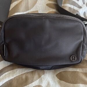 lululemon athletica Men's Black Belt Bag